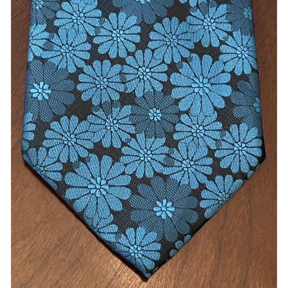 Hi Tie Green Hand Made 100% Silk Men’s Neck Tie